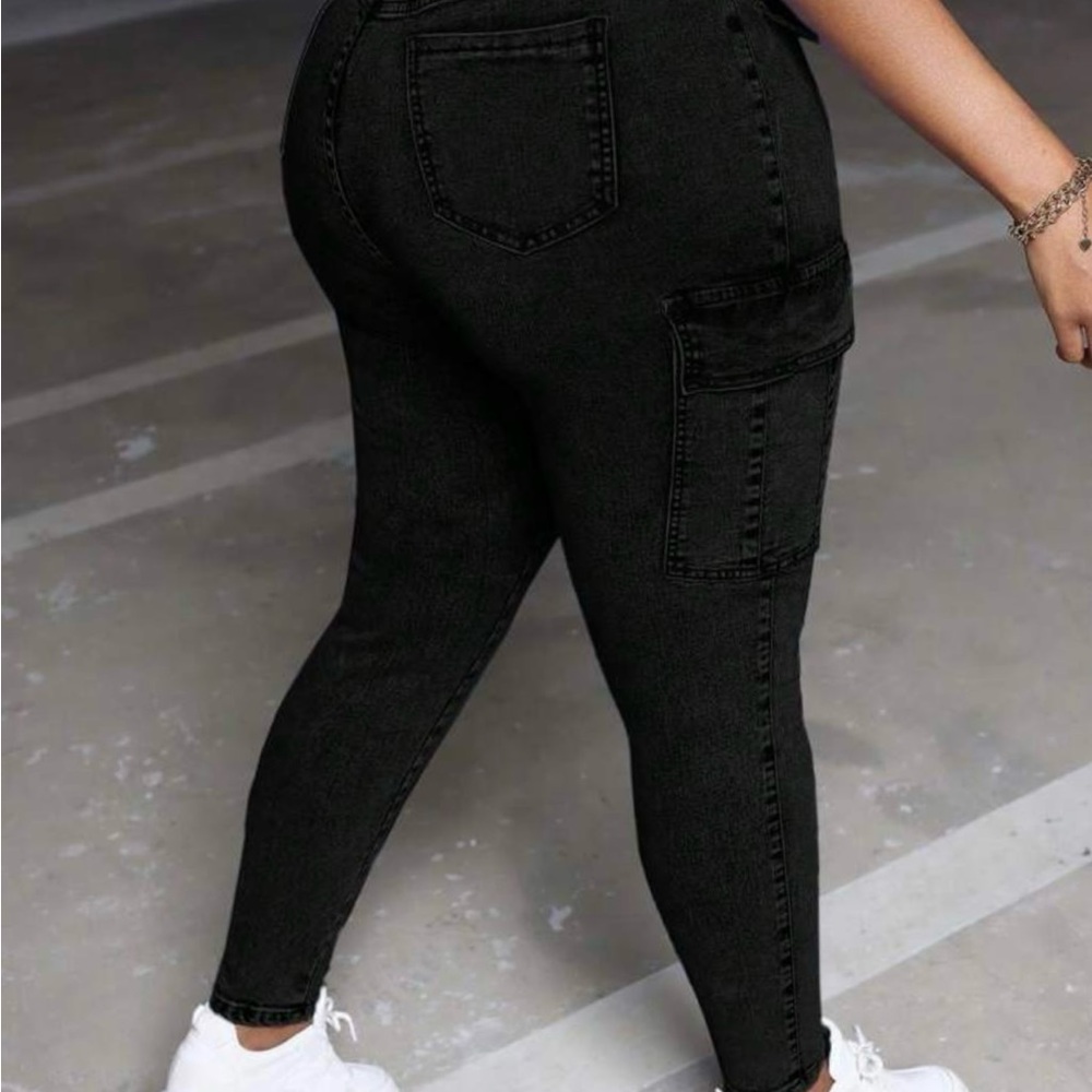 Women's Black Skinny Jeans